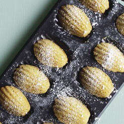 Burnt butter madeleines