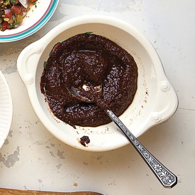Burnt chipotle salsa (Salsa de chipotle quemado)