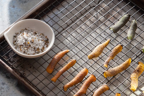 Burnt citrus salt
