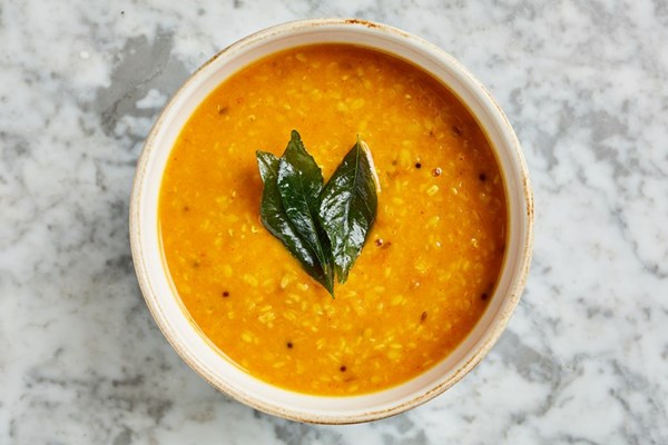 Burnt garlic tarka dal
