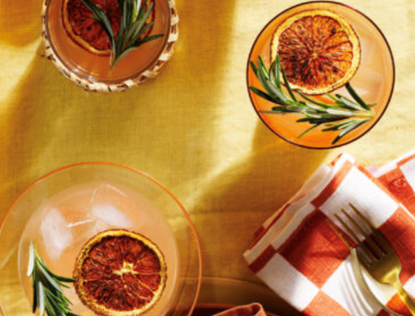 Burnt grapefruit and rosemary Paloma