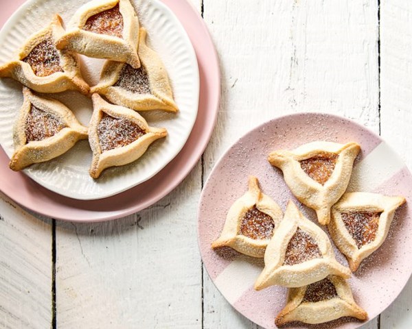 Burnt lemon curd hamantaschen