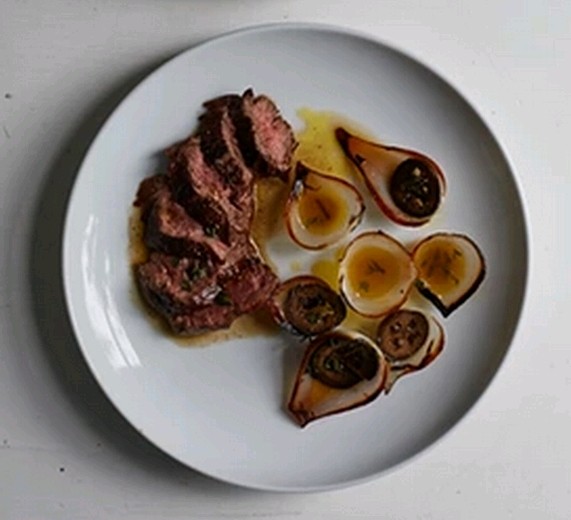 Burnt onions and bavette