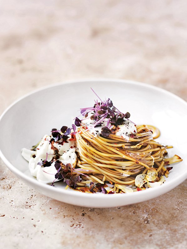 Burrata, balsamic and chilli spaghetti