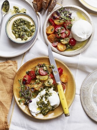 Burrata with cherry tomatoes & minty pistachio pesto