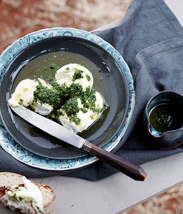 Burrata with green relish