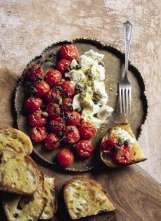 Burst tomatoes & torn mozzarella