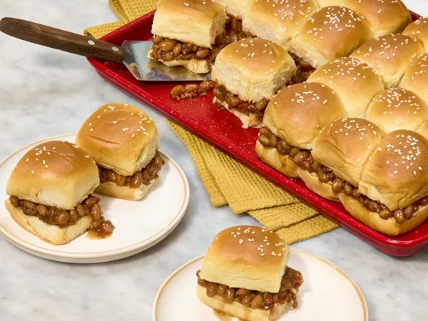 Bush's baked beans sloppy Joe sliders