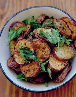 Butter and herb potatoes