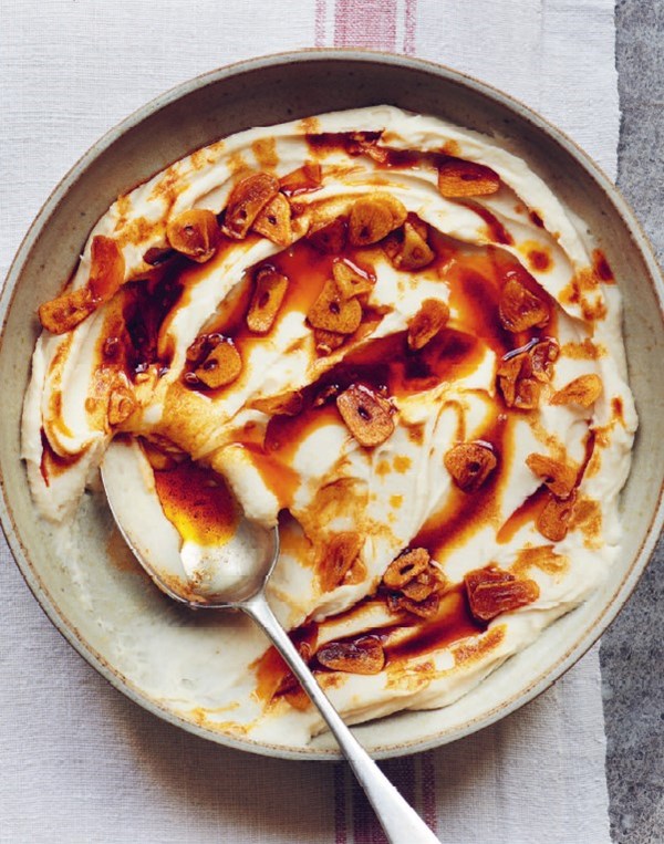 Butter bean dip with garlic and paprika oil