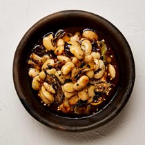 Butter beans in smoked cascabel oil