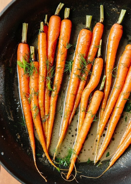 Butter-braised baby carrots with dill