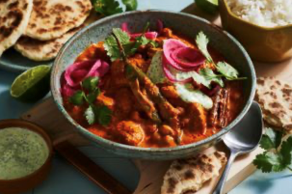 Butter chicken with chickpeas and yoghurt flatbread