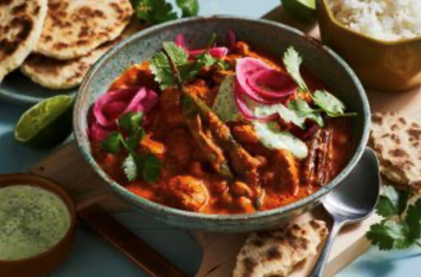 Butter chicken with chickpeas and yoghurt flatbreads