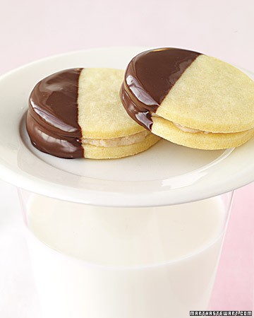 Butter cookie sandwiches with chestnut cream