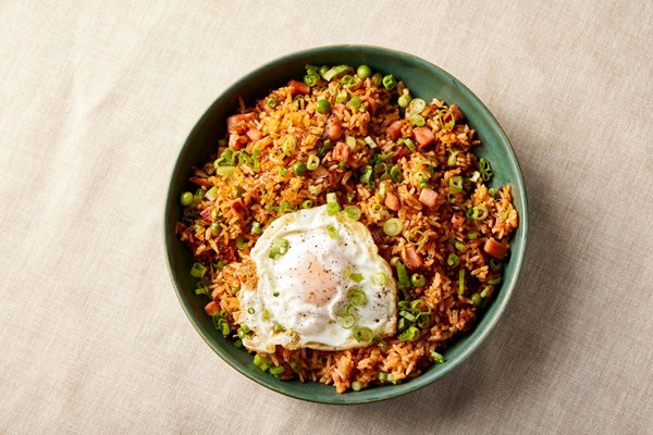 Butter-fried rice with ham