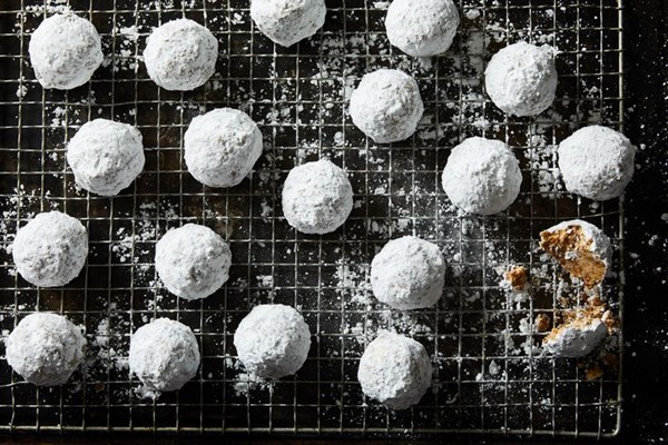 Butter pecan cookies