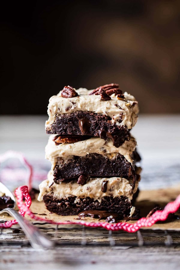 Butter pecan frosted fudge brownies
