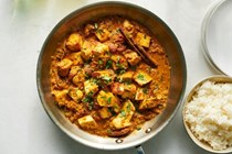Butter-roasted paneer with tomato curry