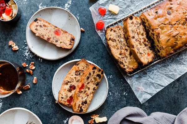 Butter-rum walnut cake 