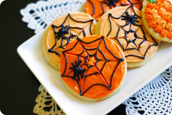 Buttercream frosted spider cookies
