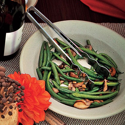 Buttered green beans and mushrooms