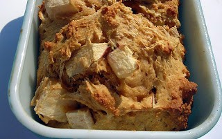 Buttermilk apple bread