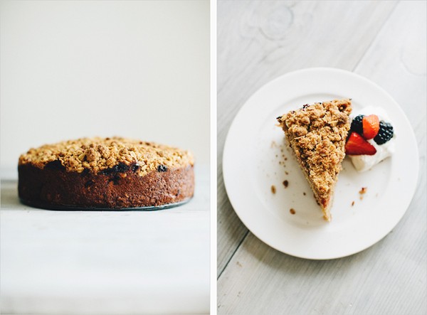 Buttermilk berry crumb cake