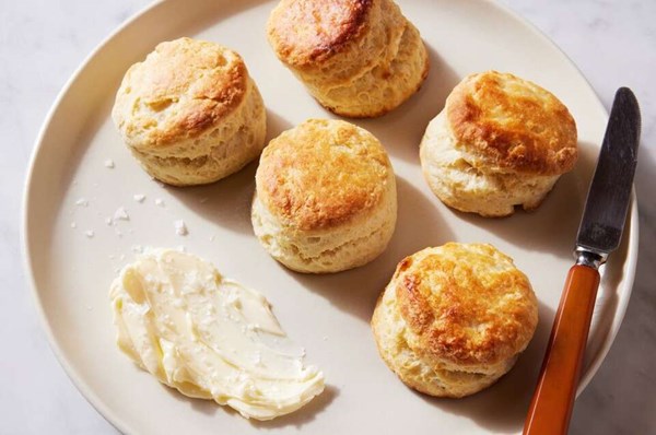 Buttermilk biscuits 