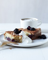 Buttermilk cake with blackberries