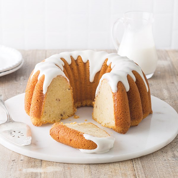 Buttermilk pound cake with lavender and strawberry preserves