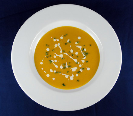 Butternut-apple soup with maple cream
