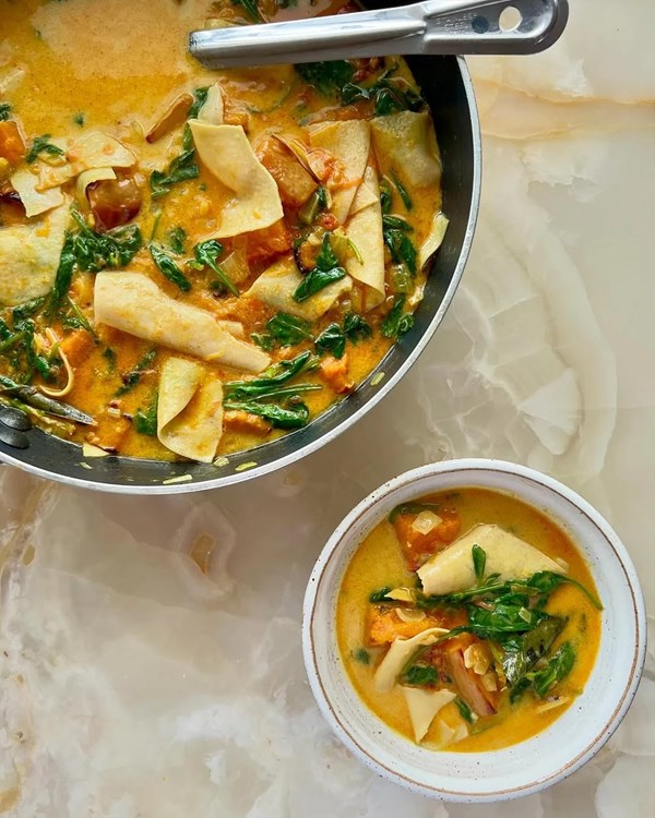 Butternut squash and poppadom curry