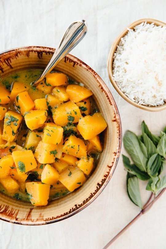 Butternut squash in fresh green curry