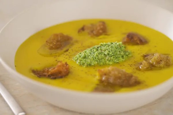 Butternut squash soup with spicy coconut chutney 