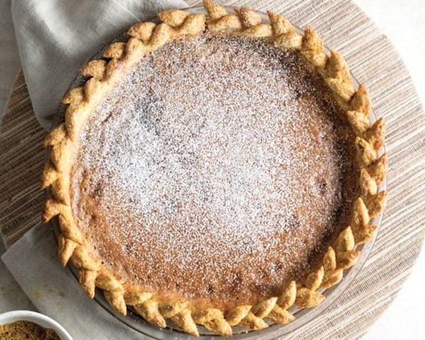 Butterscotch pie with coconut curry crust