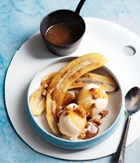 Butterscotch sauce with burnt bananas and ice cream