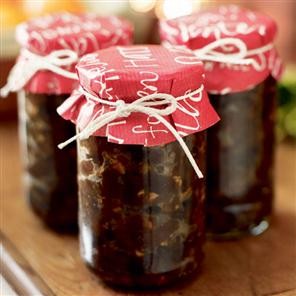Buttery apple and hazelnut mincemeat