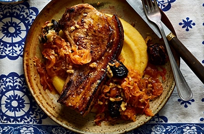 Cabbage & prune stew with pan-fried pork chops & soft polenta (Varză călită cu prune uscate)