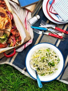 Cabbage and fennel slaw