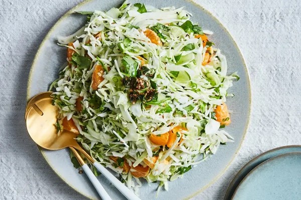 Cabbage and mandarin orange winter slaw