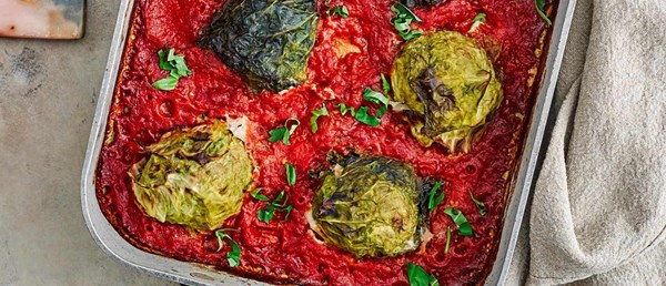Cabbage parcels baked in tomato sauce
