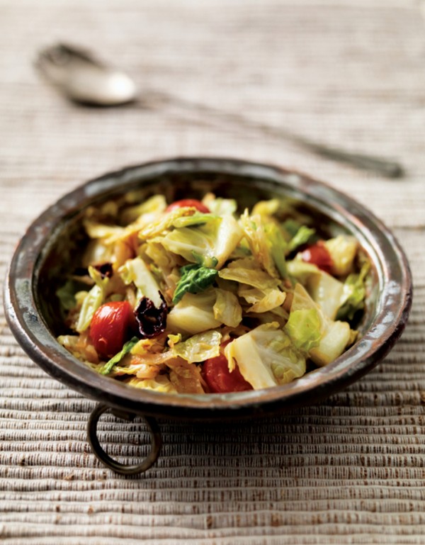 Cabbage poriyal (Muttakos poriyal)