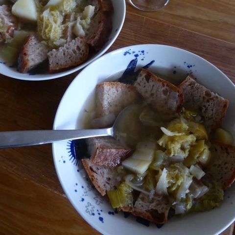 Cabbage soup from the Auvergne (La soupe aux choux Auvergnate)