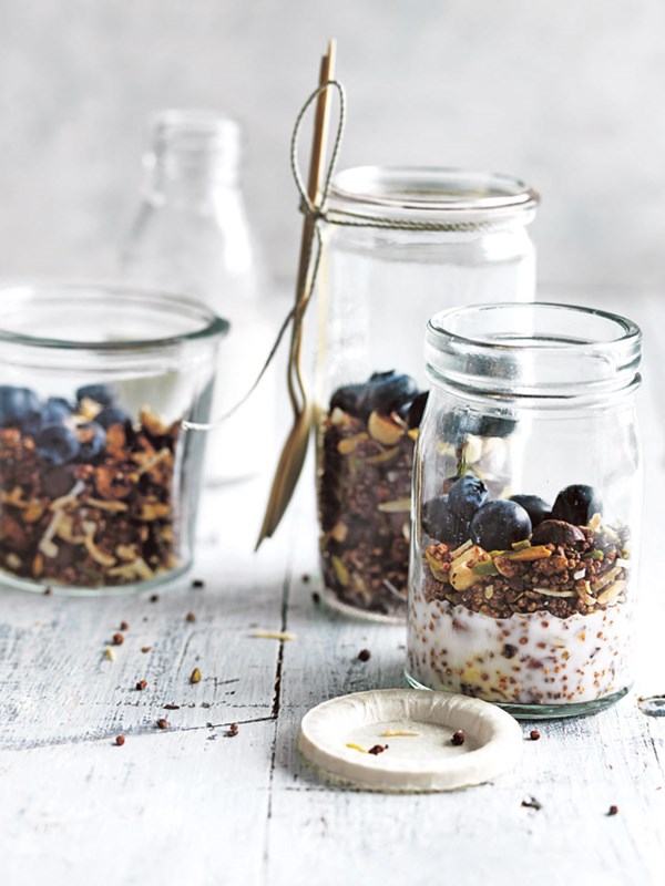 Cacao and puffed quinoa granola
