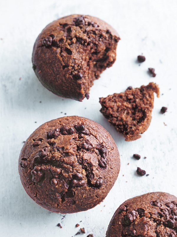 Cacao, pear and coconut muffins