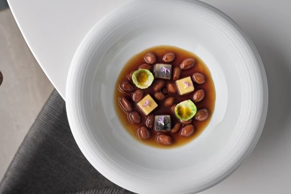 Cacaus del Collaret peanut stew with foie gras and smoked eel 