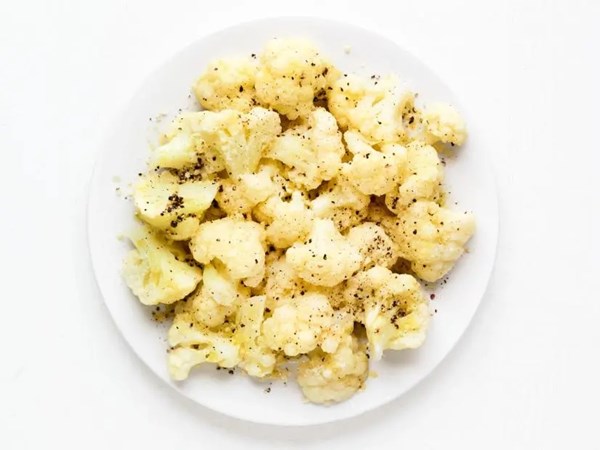 Cacio e pepe cauliflower 