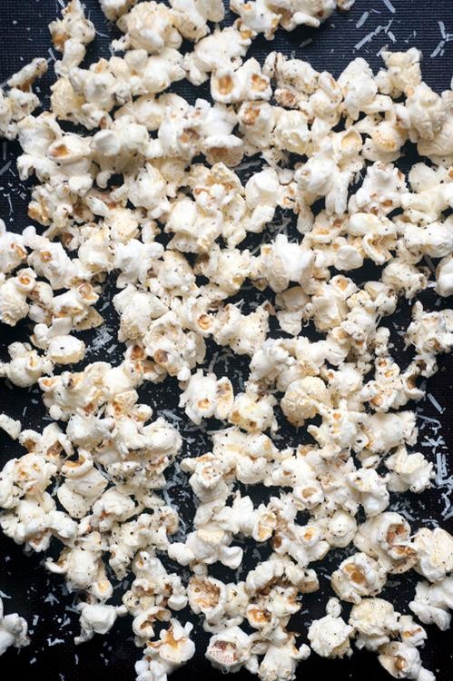 Cacio e pepe popcorn 