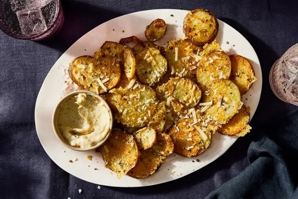 Cacio e pepe potatoes 